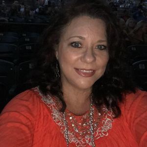 Meet your Posher, Crickette